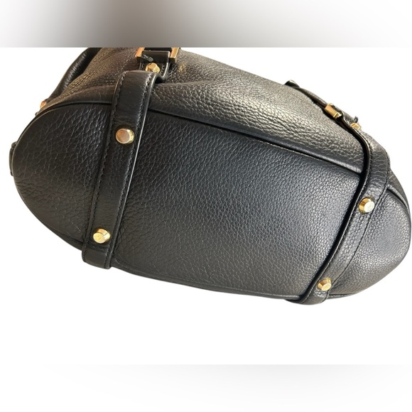 Michael Kors Medium Pebble leather bag, GUC - Picture 5 of 8